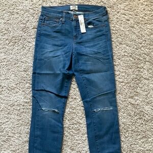 J.CREW TOOTHPICK JEAN IN SKIPPER WASH. SIZE: 26. COLOR: SKIPPER WASH. ITEM # F20